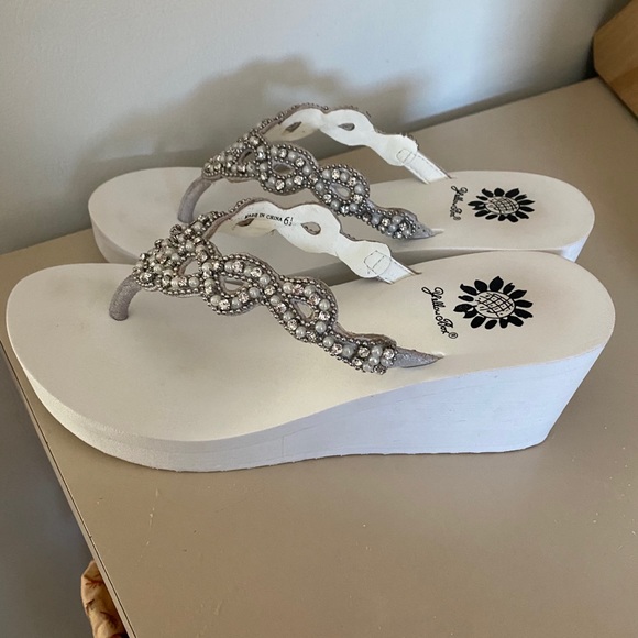 white platform flip flops wedding